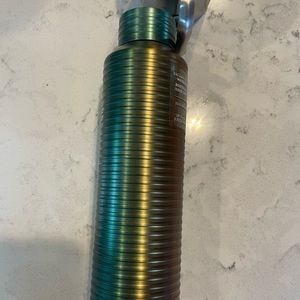 NWT two-tone tumbler, green & gold